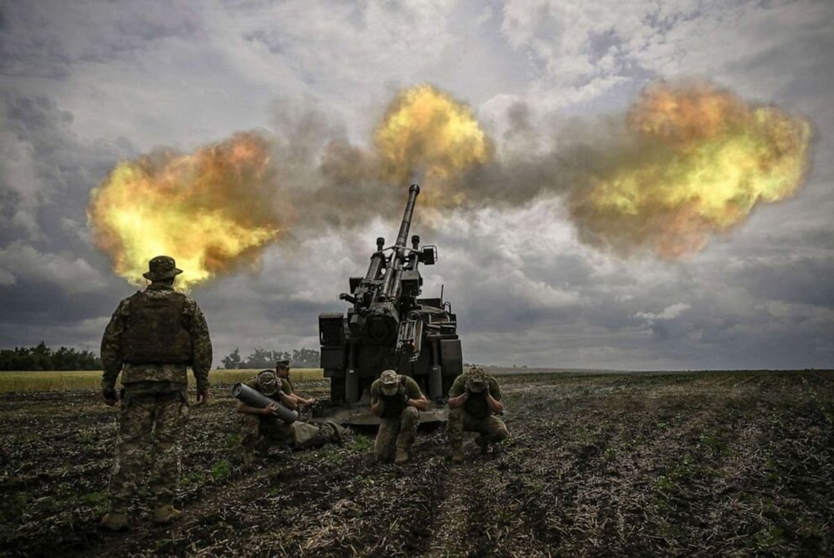 فیلم| هدف قرار گرفتن اس-۳۰۰ اوکراین توسط پهپاد انتحاری