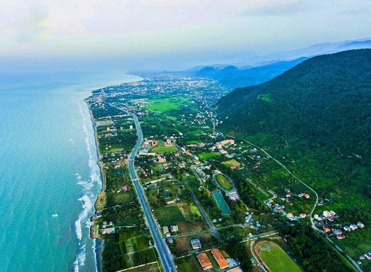 سفری از قلب تپنده ایران تا تلاقی جنگل و دریا با اجاره ویلا