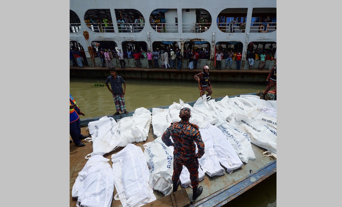 بنگلادش/ ۲۳ کشته در اثر غرق شدن قایق