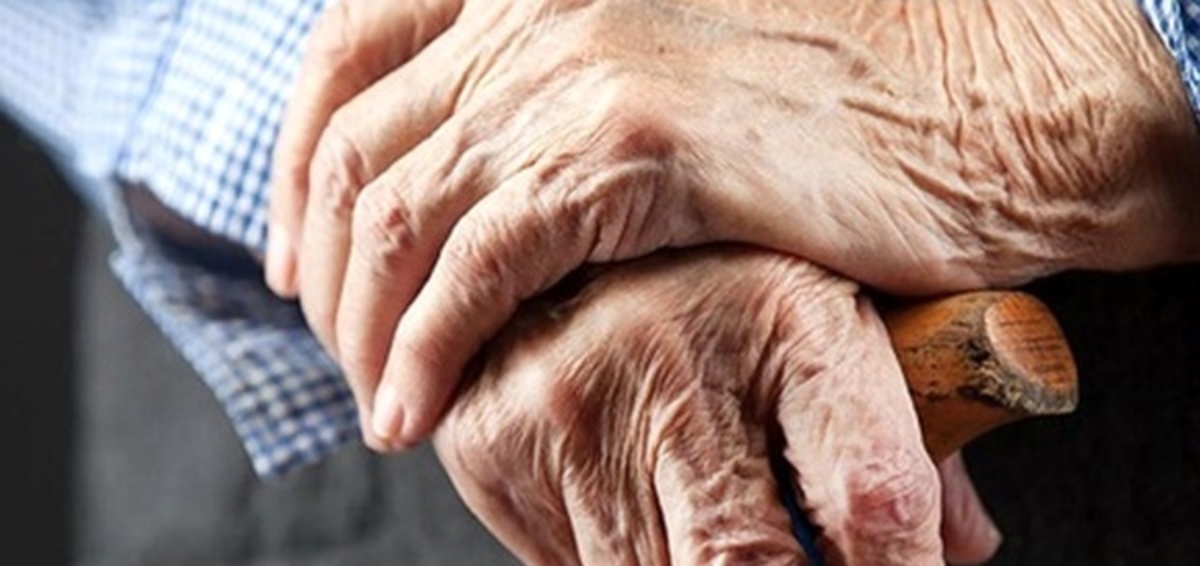 ۹۰ درصد سالمندان ایران بیماری مزمن دارند