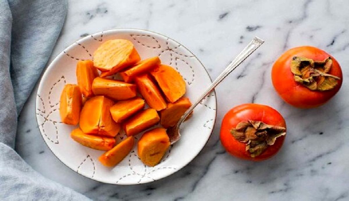 خرمالو علیه کم خونی و چربی خون