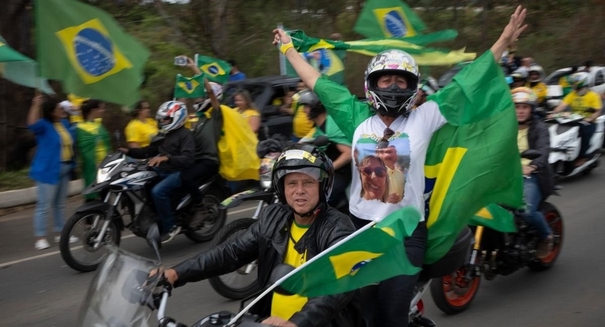 انتخابات برزیل؛ نیمار و کشیش پرنفوذ در کنار نامزد راست‌گرا