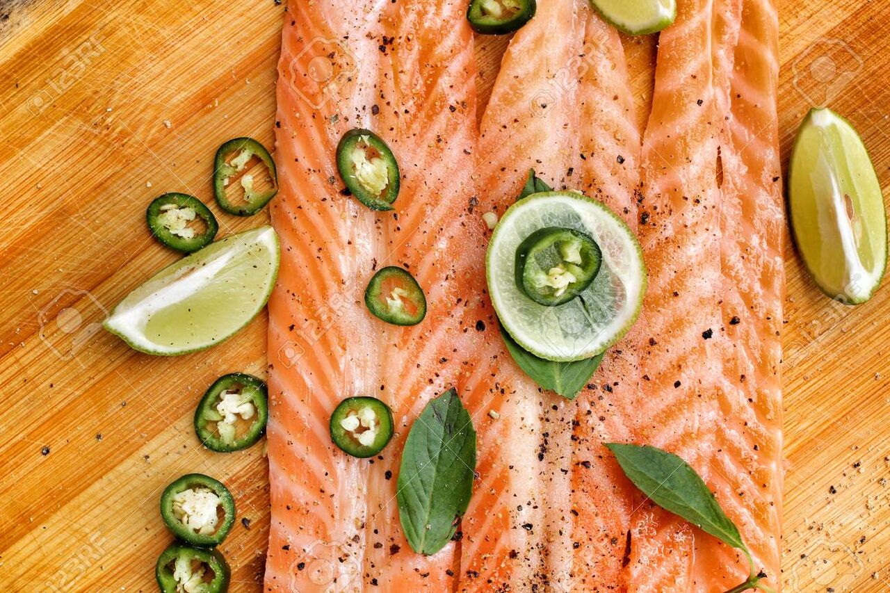 آسیب‌های پوستی فصل سرد را با این 7 ماده غذایی از بین ببرید