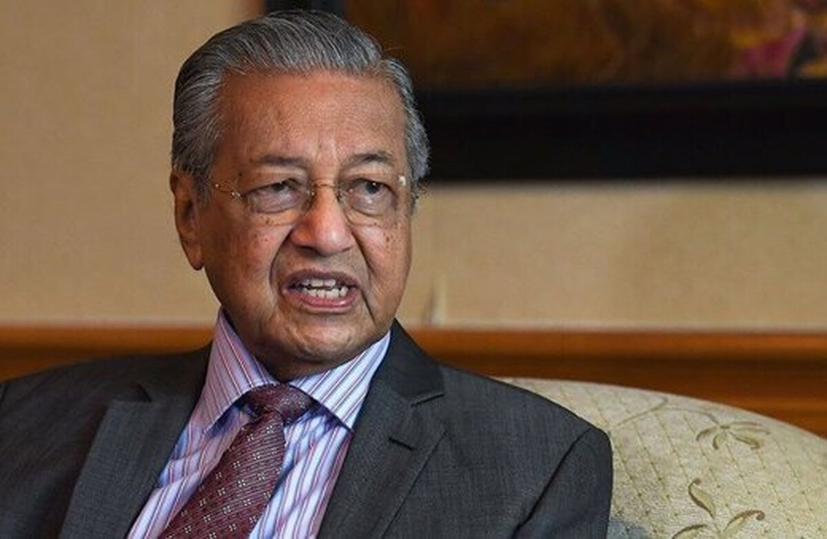 «ماهاتیر محمد» ۹۷ ساله نامزد انتخابات مالزی شد