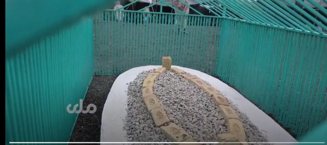 طالبان از قبر ملا عمر رونمایی کرد