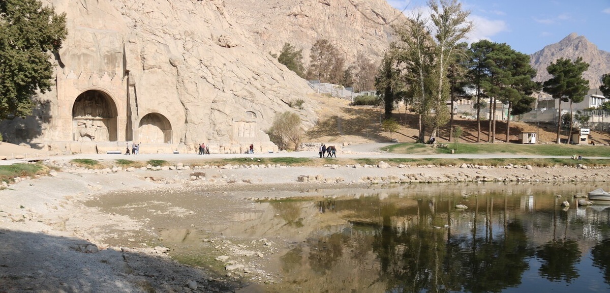 تصاویر| شوک خشک شدن دریاچه تاریخی طاق بستان