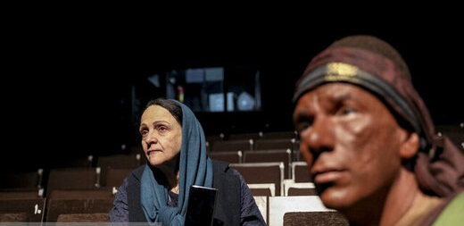 گلاب آدینه: این روز‌ها بی‌شمار ناسزا و تهدید دریافت می‌کنم