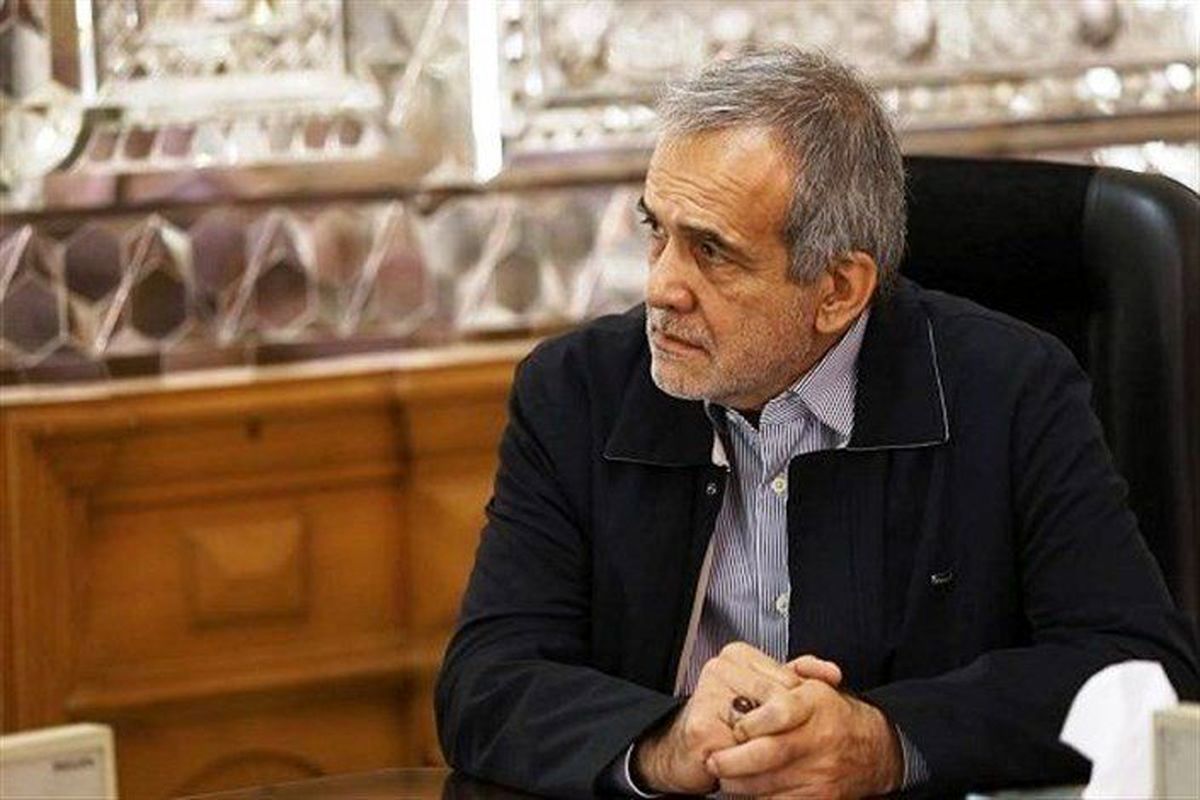 پزشکیان: شرایط فعلی نتیجه حذف آوردن صفر کیلومتر‌ها است/ وقتی ارز نداریم، می‌خواهیم چه کنیم؟