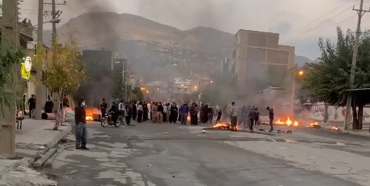 تجمع در بانه و دهگلان /۲ نفر کشته شدند