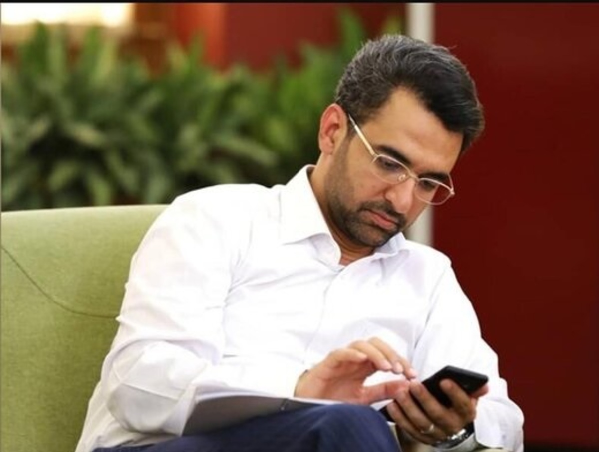 آذری جهرمی: فقط ۱۰ درصد تبادل اطلاعات کاربران ایرانی به سوی پلتفرم‌های داخلی سرازیر شده