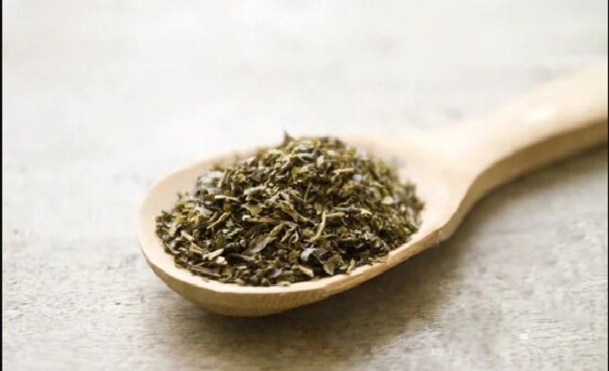 بررسی تاثیر عصاره چای سبز بر کبد