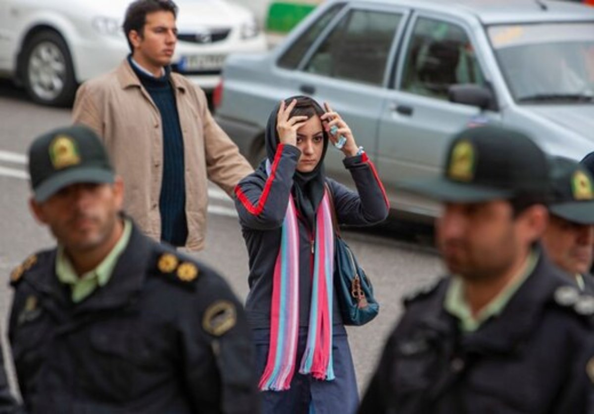 اصرار حکومتی برای حجاب اجباری، باعث «تقابل دولت و ملت» شده