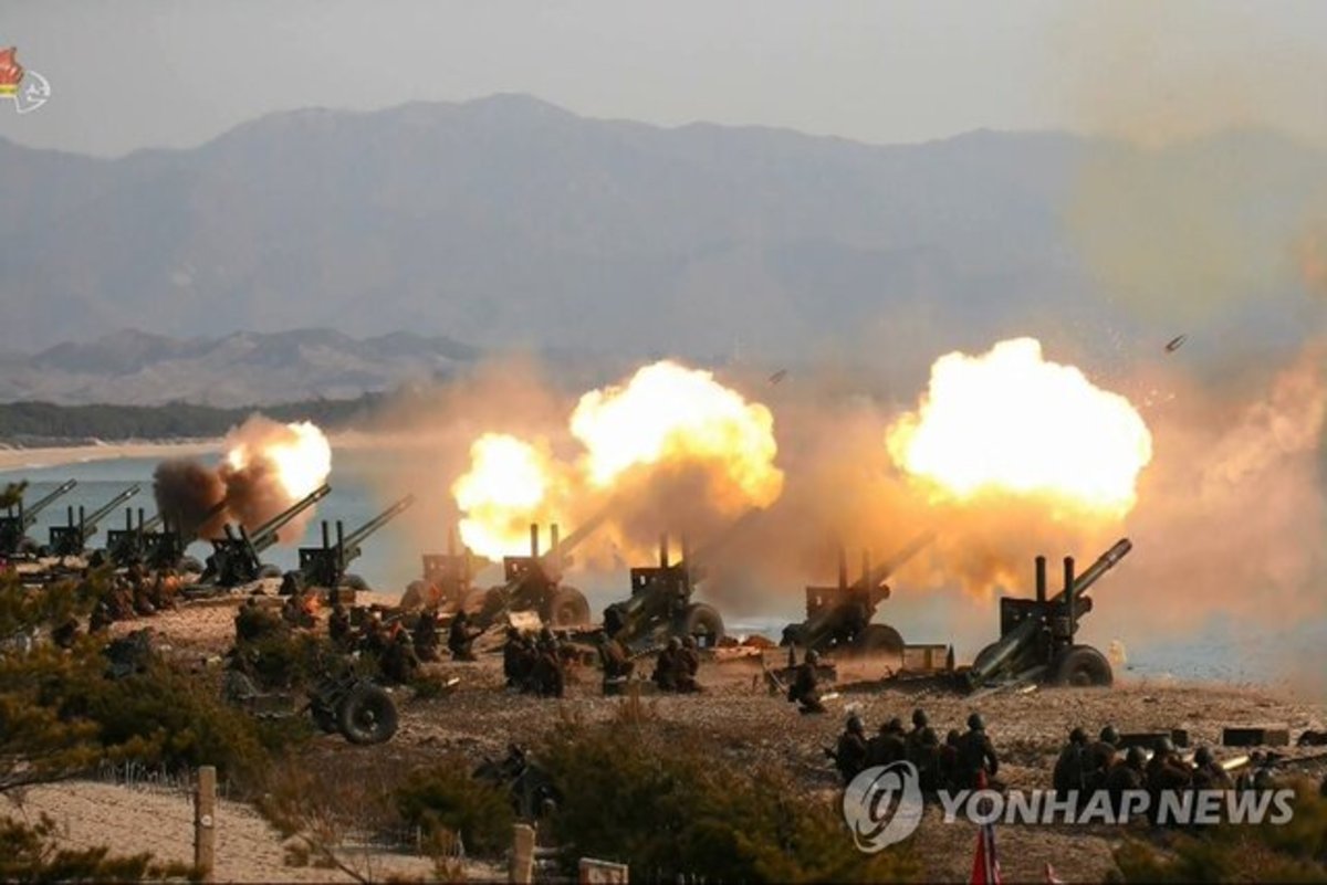شلیک ده‌ها گلوله توپخانه از سوی کره شمالی به مرز‌های دریایی با کره جنوبی