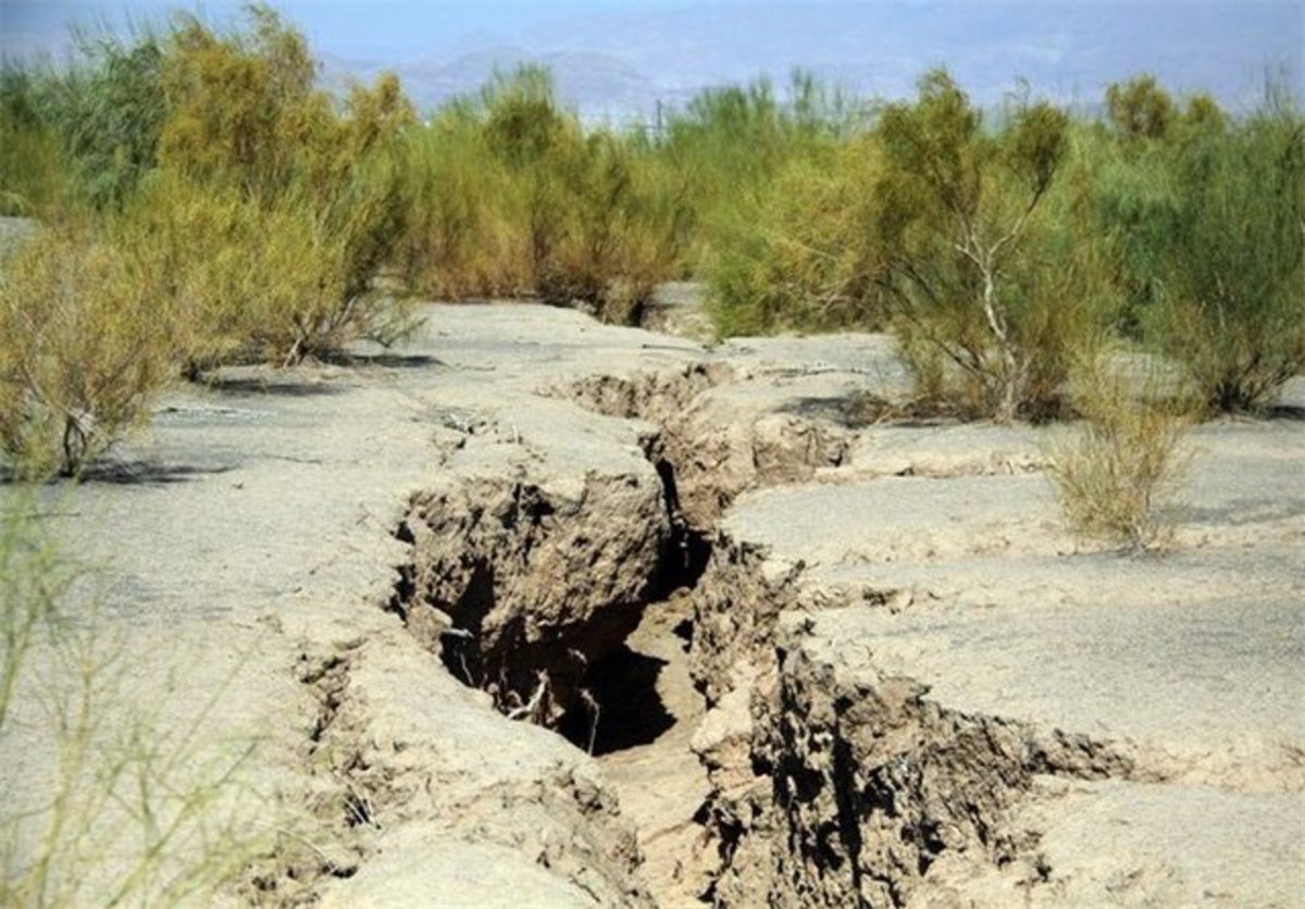 وقوع ۳۰ سانتی متر فرونشست خاک در ایران