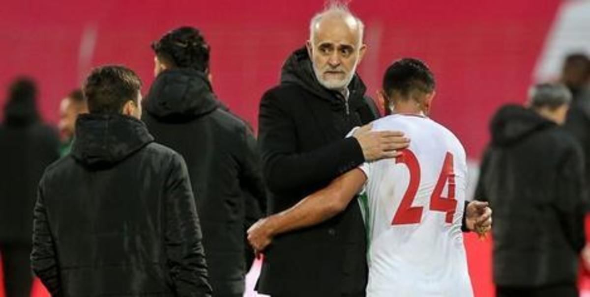 نایب رئیس فدراسیون فوتبال: در نیمه دوم بازی با الجزایر، بازیکنان نمی‌خواستند به زمین بروند