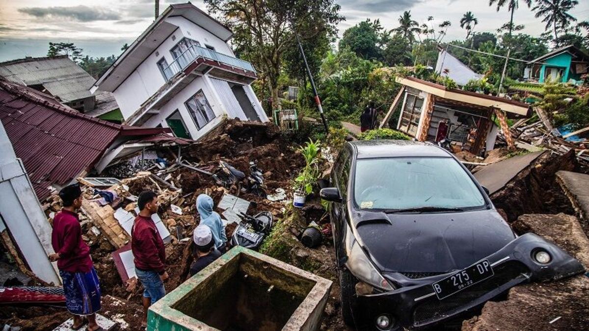 شمار کشته‌شدگان زلزله اندونزی به ۲۷۱ نفر رسید