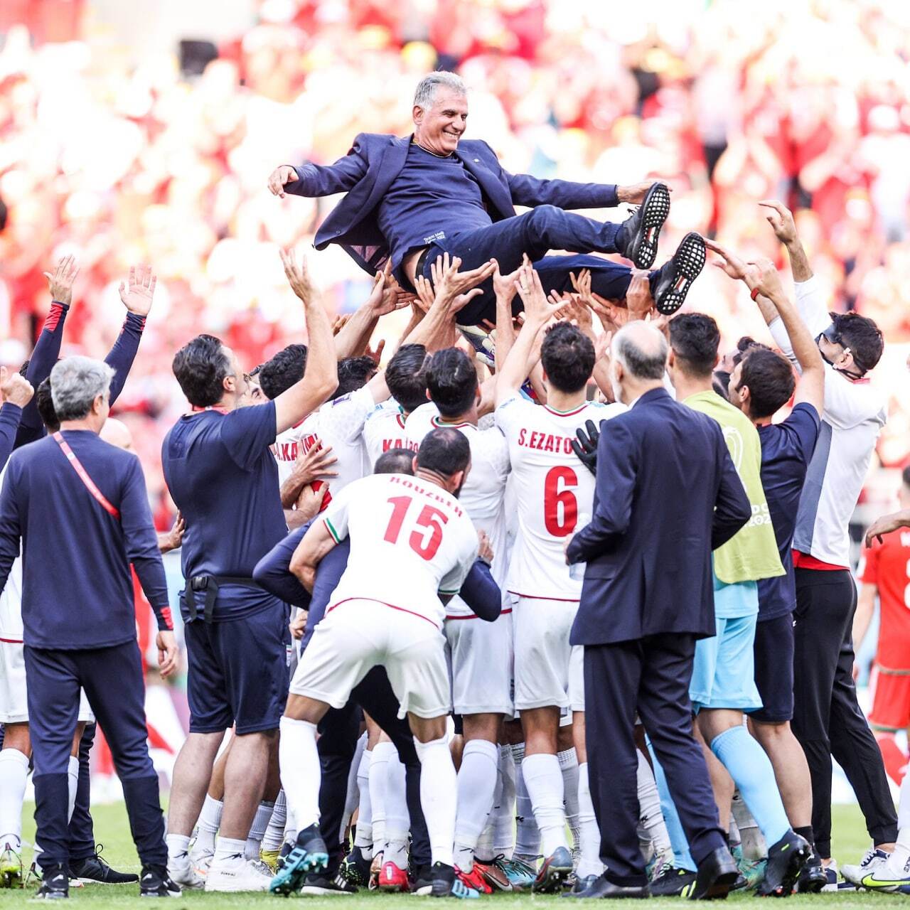 عکس| پرواز کی‌روش در ورزشگاه احمدبن‌علی