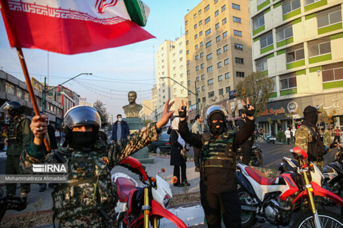 تحلیل روزنامه اعتماد از دلیل شادی محدود در خیابان‌ها بعد از پیروزی ایران بر ولز
