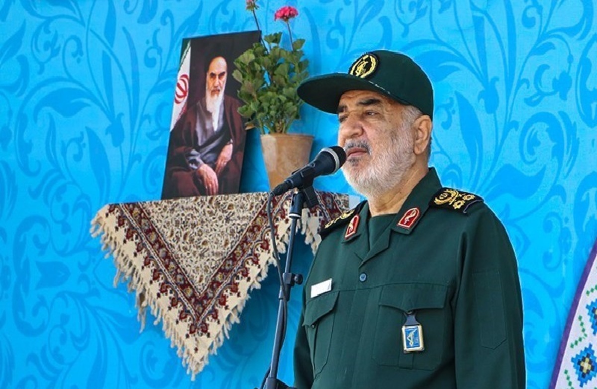 واکنش فرمانده سپاه به اعتراضات: این جنگ جهانی است/ می‌خواهند ایران را به تاریخ نکبت‌بار خود برگردانند| 