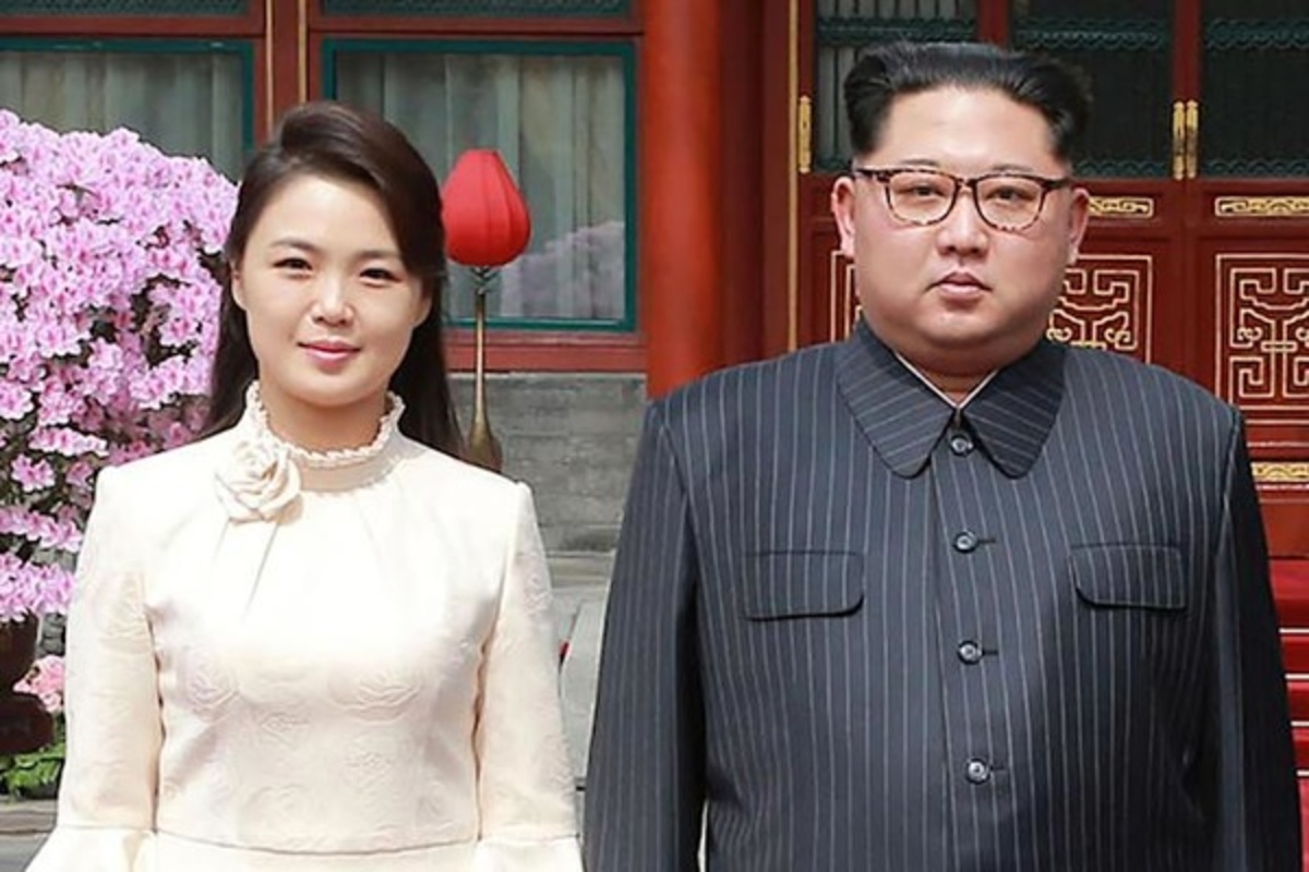 عکس| رهبر کره شمالی و دخترش در کنار موشک قاره پیما