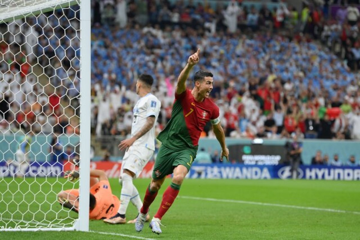 پرتغال یک اروگوئه صفر در نیمه نخست