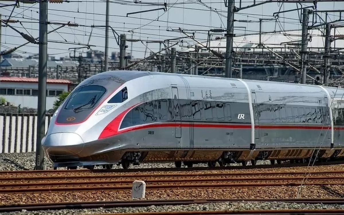 فیلم| سرعت سرسام آور قطار سریع‌السیر ژاپنی
