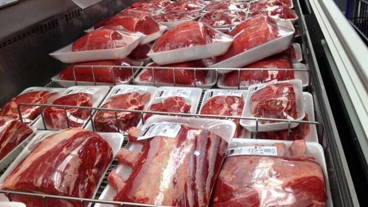 قیمت گوشت قرمز و مرغ در بازار امروز ۲۶ فروردین ۱۴۰۲