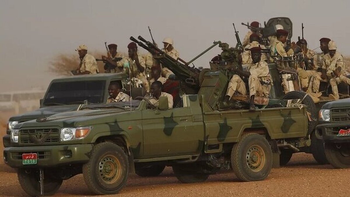 ادامه درگیری‌ها در اطراف کاخ ریاست‌جمهوری سودان/ تسلط کامل ارتش بر فرودگاه مروی