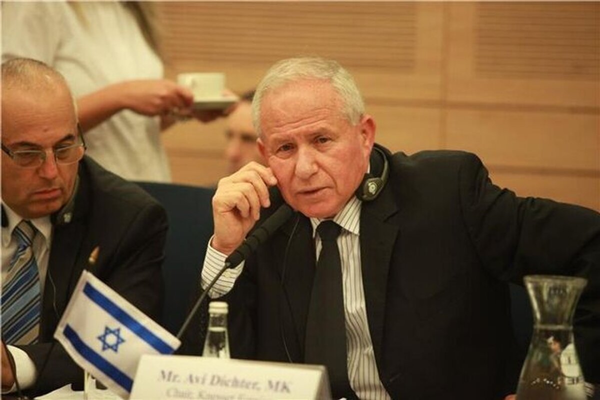 رفیق شفیق شارون وزیر جنگ اسرائیل می‌شود