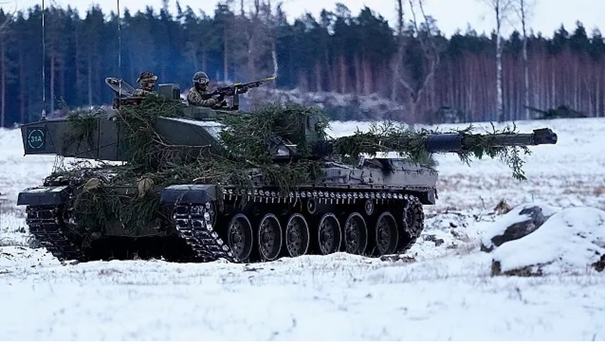 نخستین سری از تانک‌های پیشرفته آلمانی و بریتانیایی وارد اوکراین شد