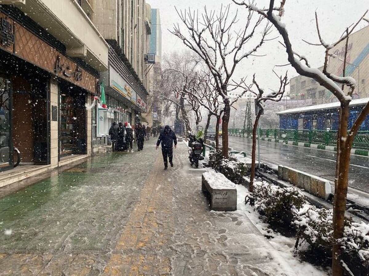 بارش برف و باران و آبگرفتگی معابر در ۶ استان/ افزایش ارتفاع موج در جنوب کشور