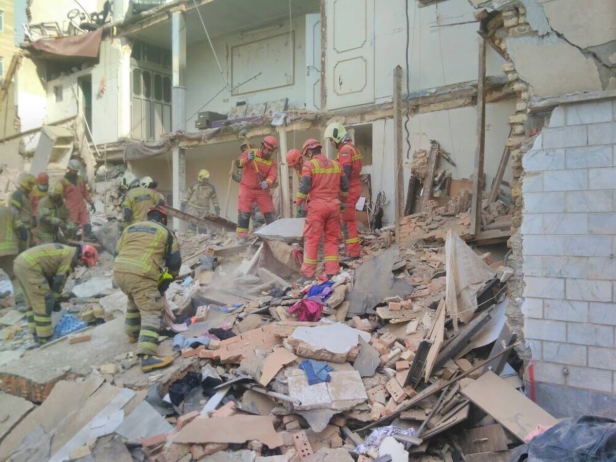 ریزش ساختمان در یافت آباد تهران/ ۲ نفر کشته شدند