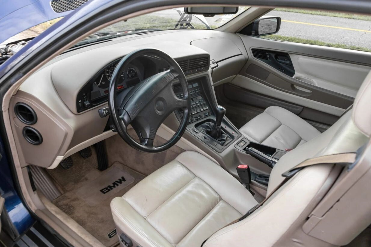 تصاویر| فروش ۱۰۸ هزار دلاری خودروی خاطره‌انگیز مایکل جردن