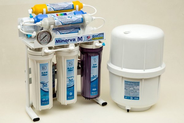 راهنمای خرید دستگاه تصفیه آب خانگی در همدان