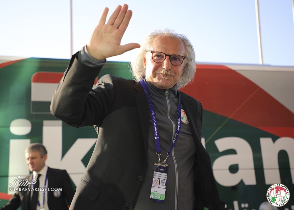 عکس| شباهت جالب سرمربی حاضر در جام ملت‌ها به محمود دولت آبادی!