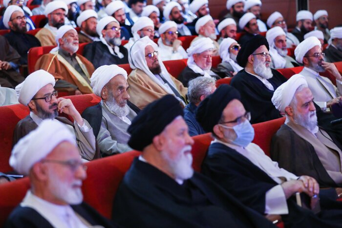 تمجید رئیسی از دولت خود در جمع ائمه جمعه / دلایل تورم را رفع کردیم تمجید رئیسی از دولت خود در جمع ائمه جمعه / دلایل تورم را رفع کردیم