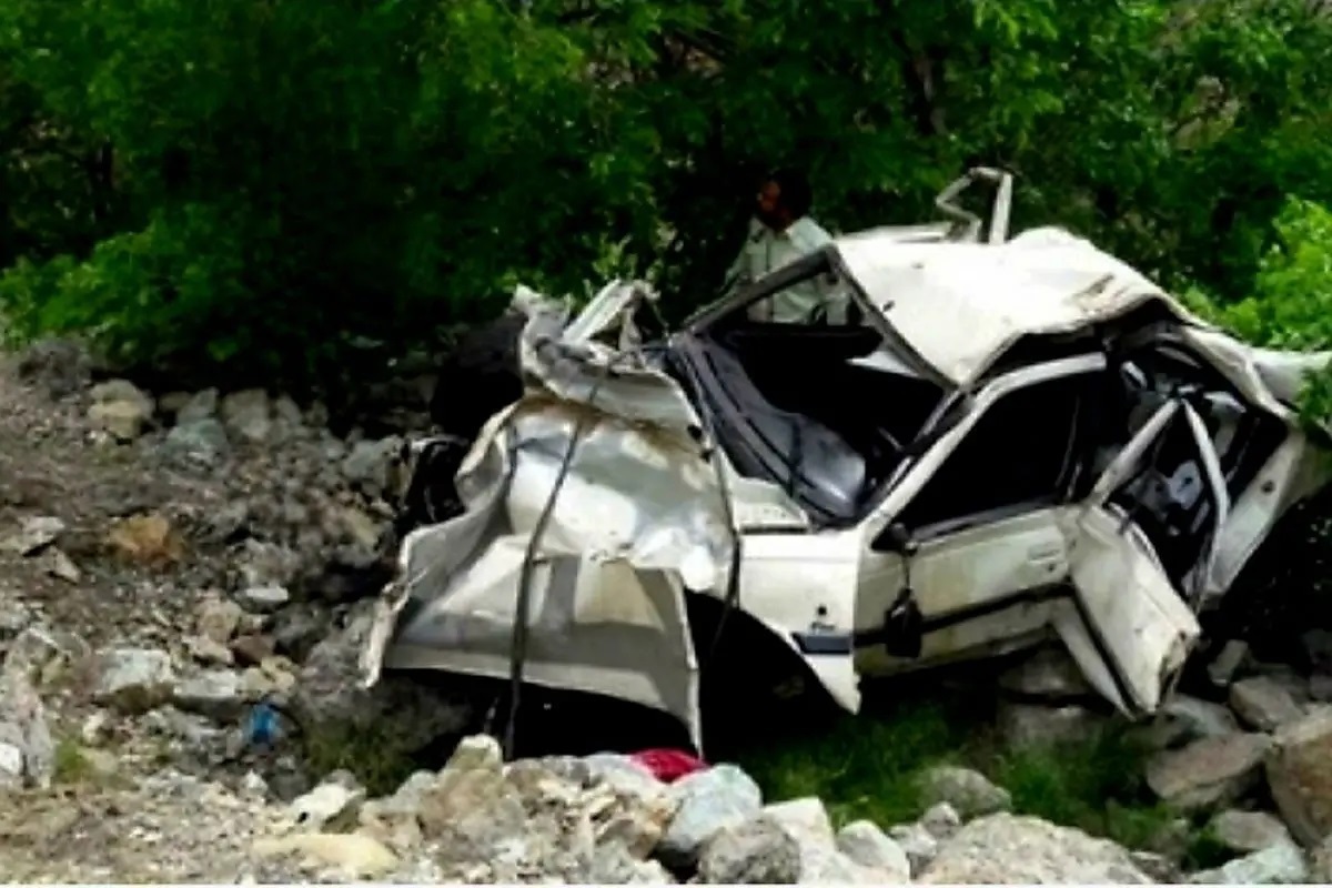 سقوط خودروی ال ۹۰ به دره در شهرستان نور / ۳ کشته