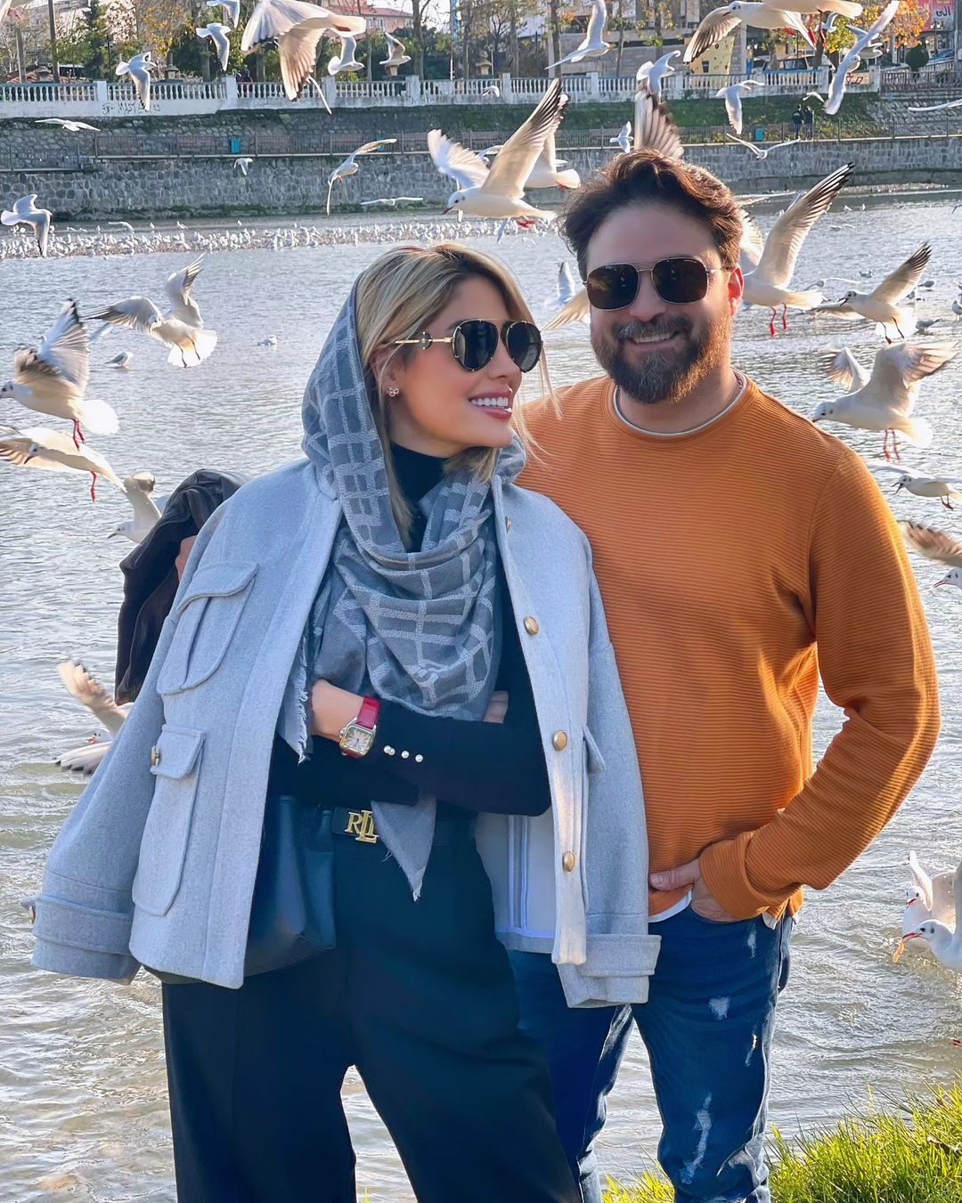 قاب زیبا و عاشقانهی بابک جهانبخش به همراه همسرش قاب زیبا و عاشقانهی بابک جهانبخش به همراه همسرش