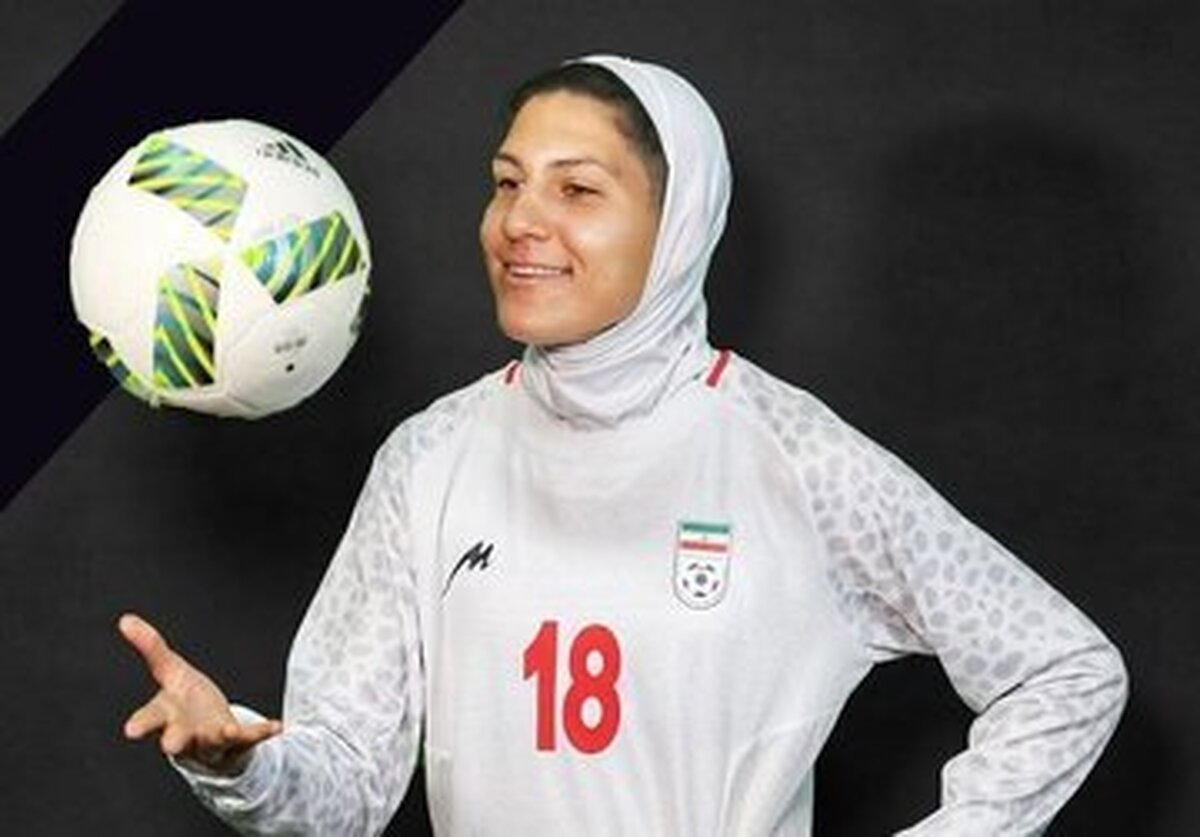 عکس‌| تلخ‌ترین صحنه از مراسم ملیکا محمدی؛ استوک دختر فوتبالیست روی تابوت