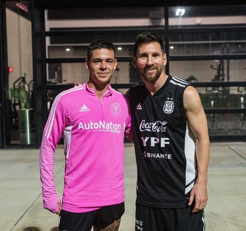 عکس| خاطرهبازی یک ایرانی با ملاقات با لیونل مسی عکس| خاطرهبازی یک ایرانی با ملاقات با لیونل مسی