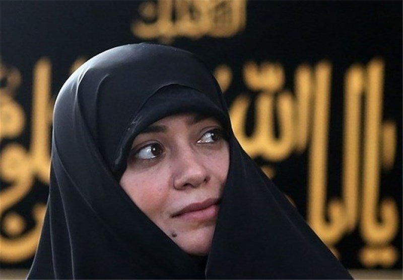 الهام چرخنده: چرا لقب هنرمند ارزشی به من میدهید؟