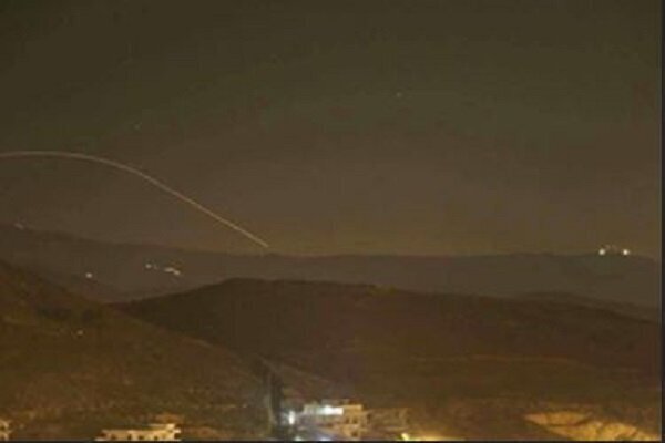 حمله اسرائیل به لبنان از زمین و هوا