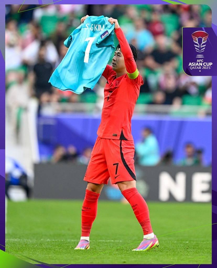 عکس| سون به یاد دروازه بانی که در تمرین رباط داد عکس| سون به یاد دروازه بانی که در تمرین رباط داد