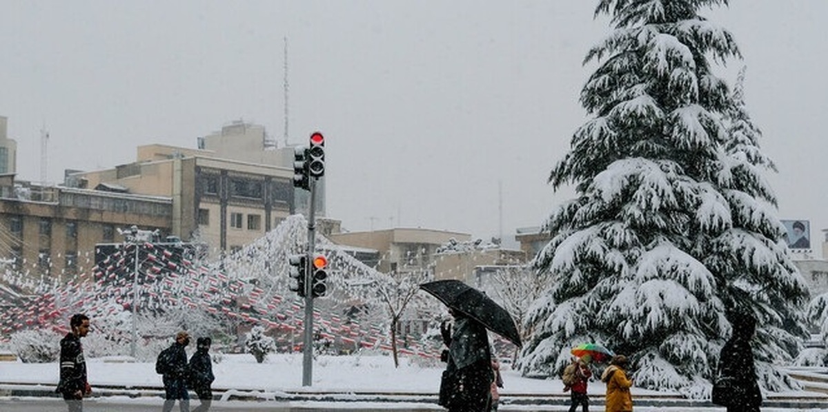 برف و باران در راه تهران/ کاهش دما تا ۱۰ درجه