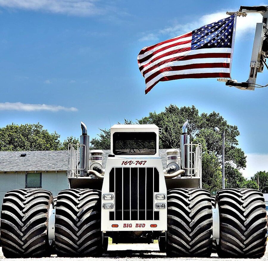 عکس| مشکل عجیب بزرگترین تراکتور جهان عکس| مشکل عجیب بزرگترین تراکتور جهان