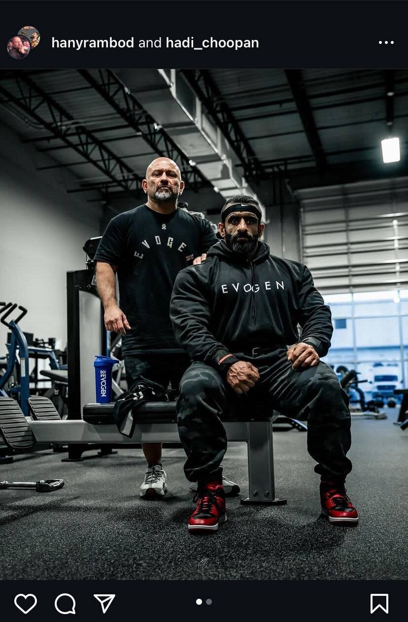 عکس| هادی چوپان مربی مشهور را تحت تاثیر قرار دارد! عکس| هادی چوپان مربی مشهور را تحت تاثیر قرار دارد!