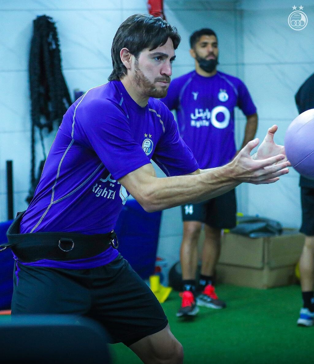 عکس| تغییر چهره متفاوت ستاره استقلال در تعطیلات عکس| تغییر چهره متفاوت ستاره استقلال در تعطیلات