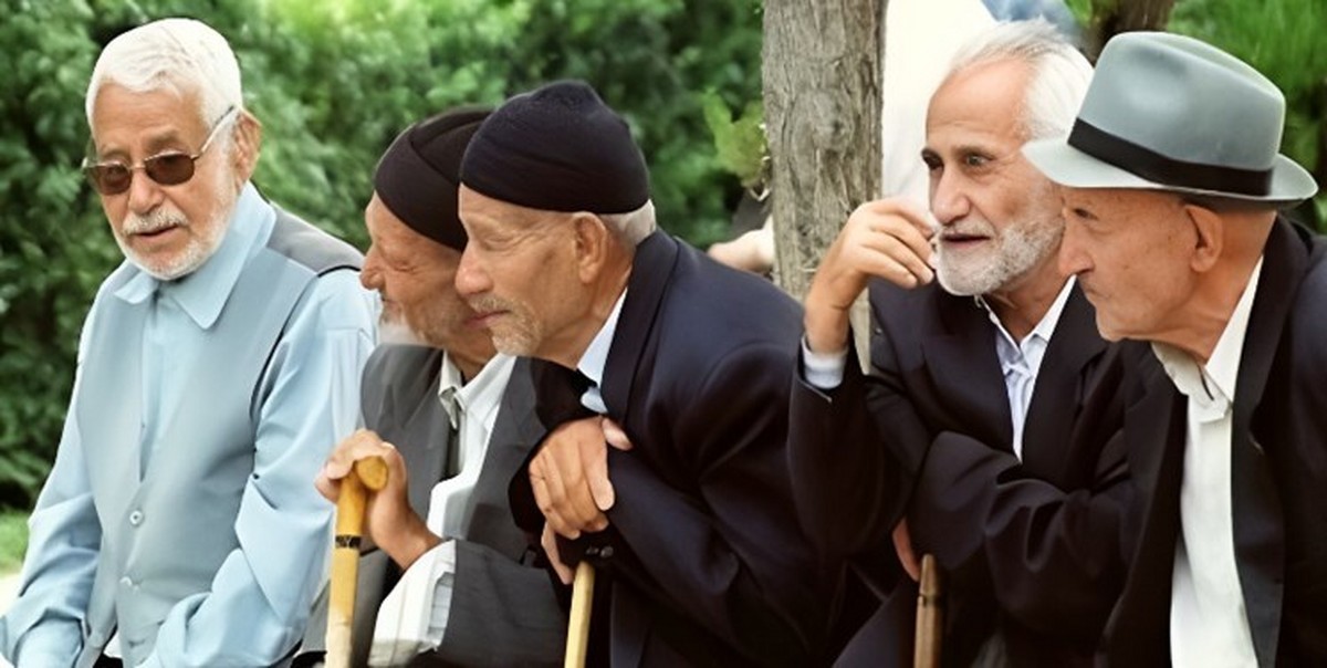 زمان پرداخت ۱۸ هزار میلیارد تومان پاداش بازنشستگان