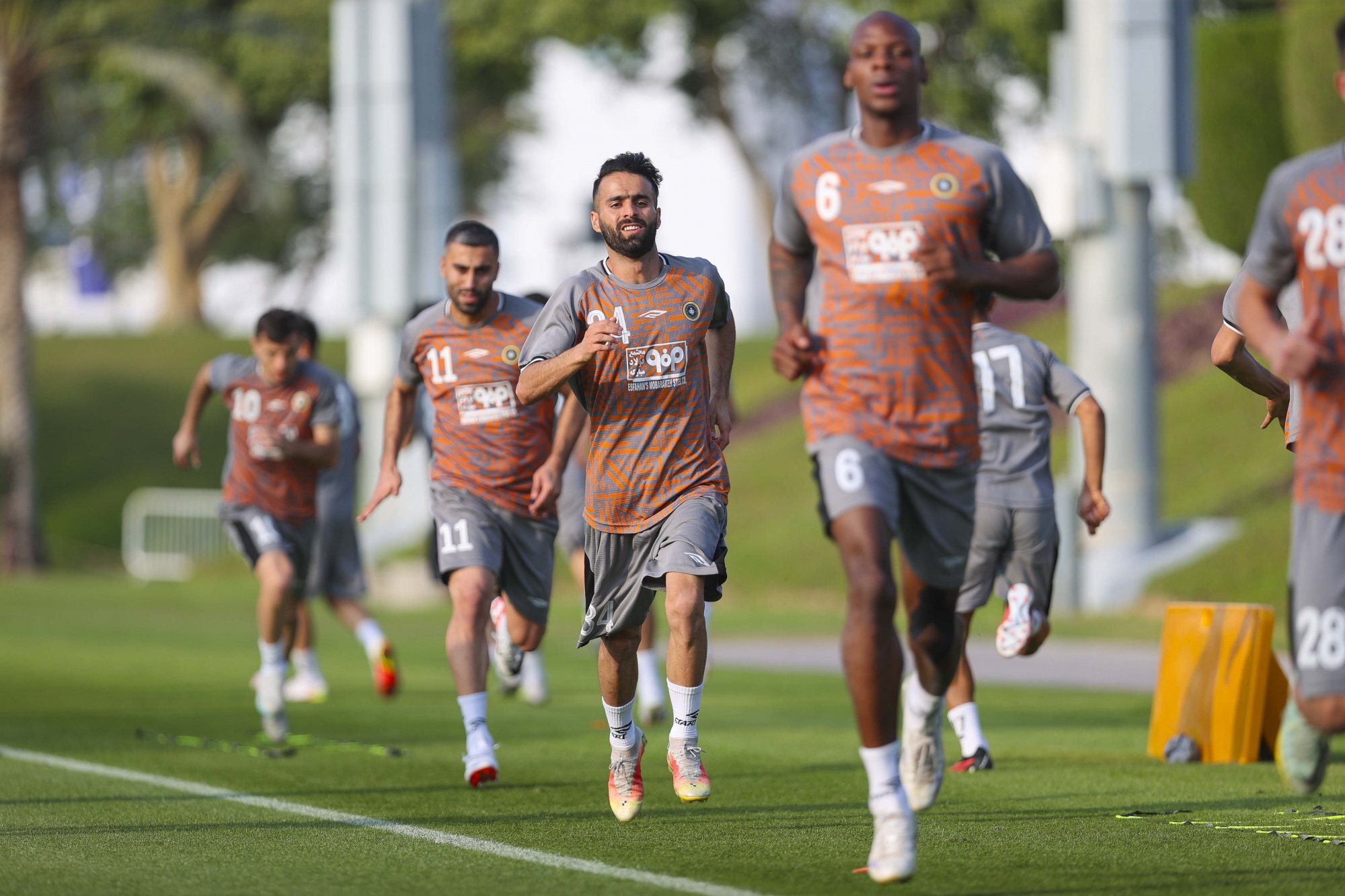 عکس| استقبال از بازیکن جدید سپاهان در قطر