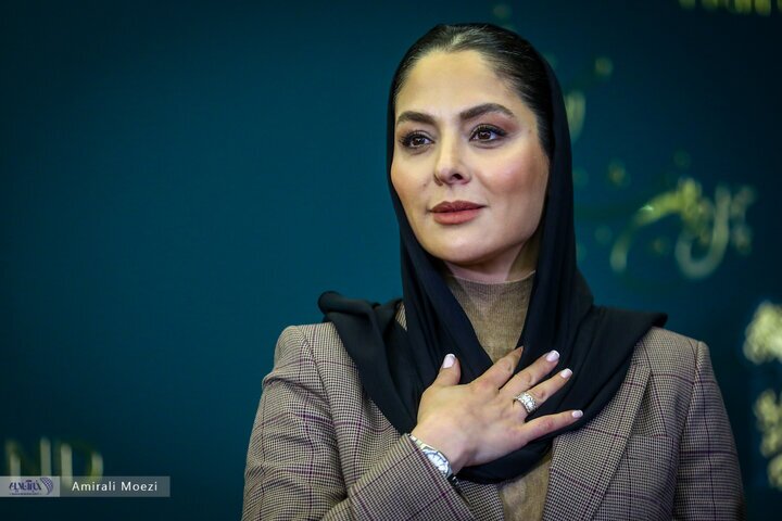 عکس| تیپ شیک مارال بنی‌آدم در جشنواره فجر